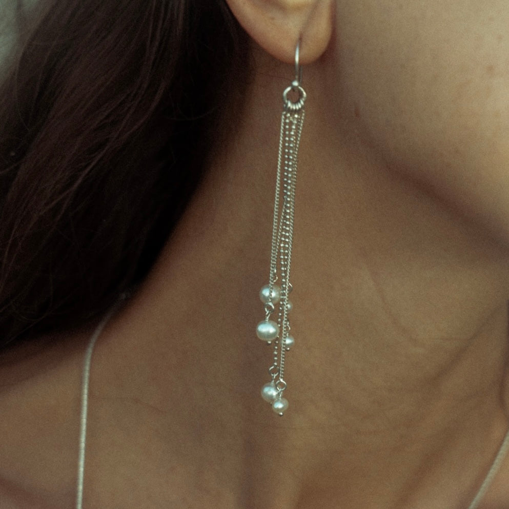 Cantik earrings