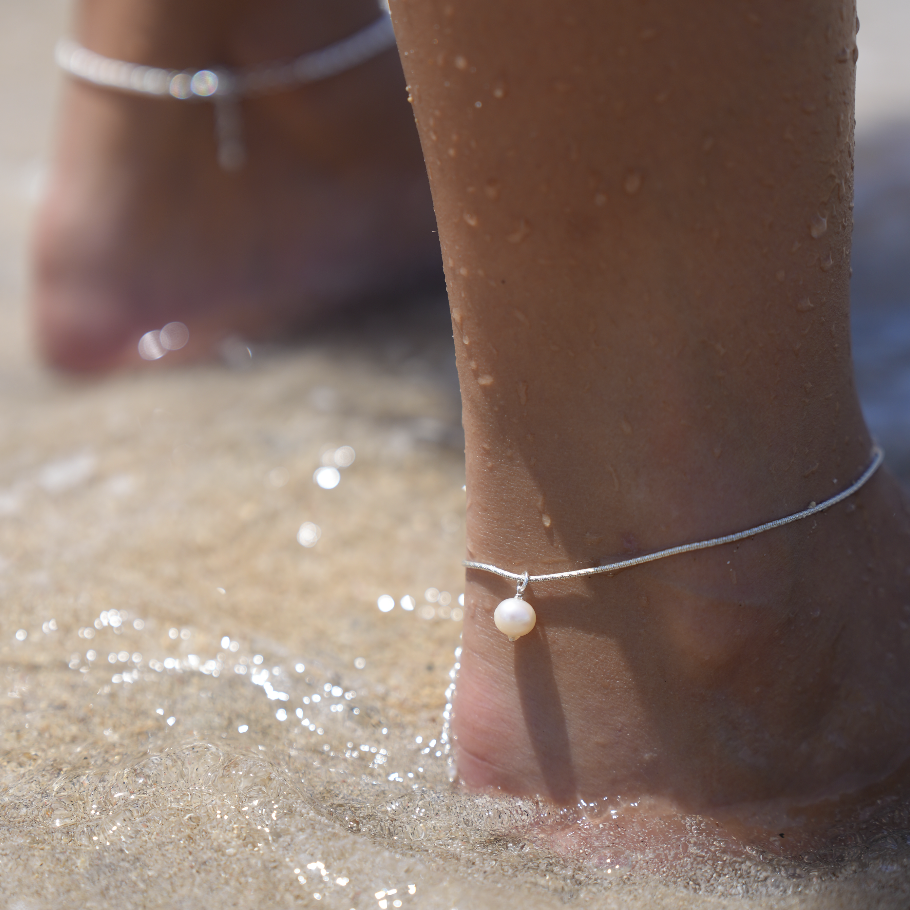 Ocean dust ankle bracelet