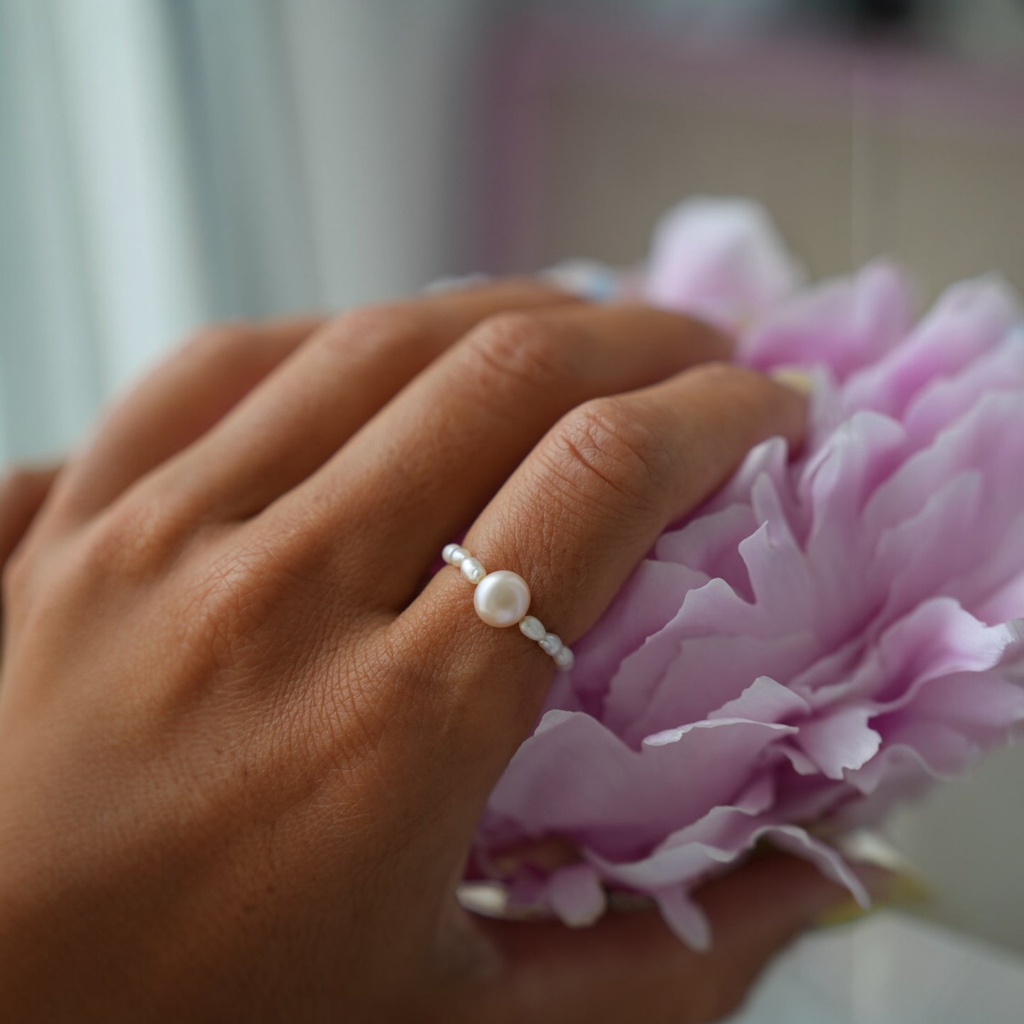 Pearl bubble ring